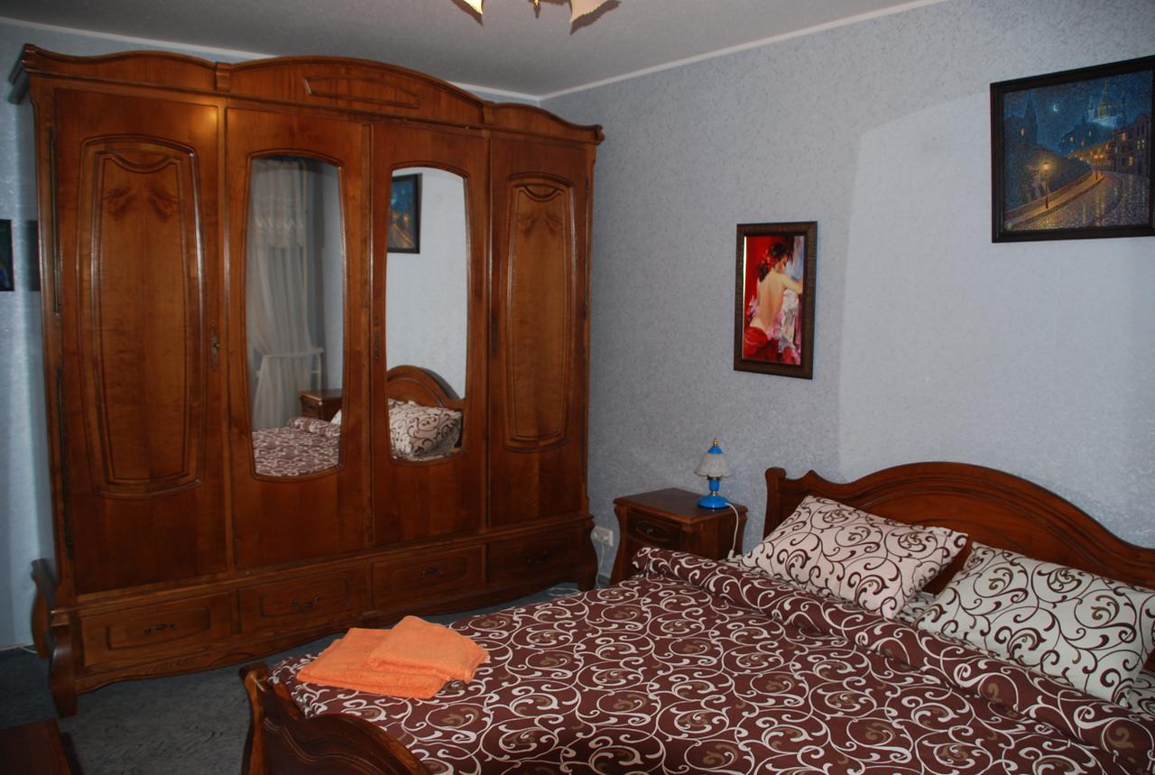 Apartment On Mechnykova Street Kiev Exterior photo